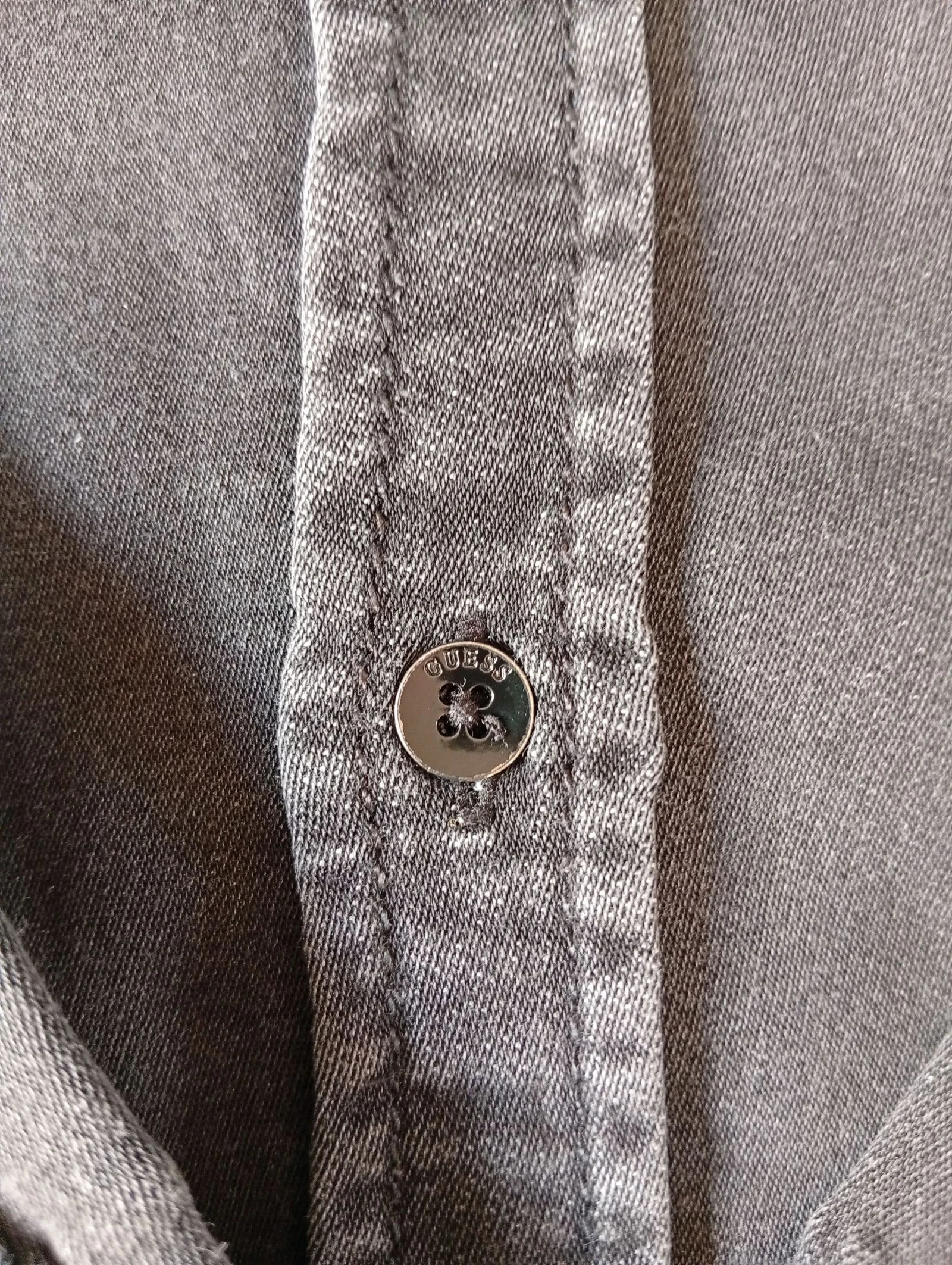 Camisa de Jean GUESS Negra Enjuagada Slim Fit - Talla XS – photo 6